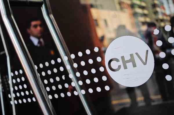 Chilevisión golpea fuerte la mesa y saca del aire a emblemático programa de farándula