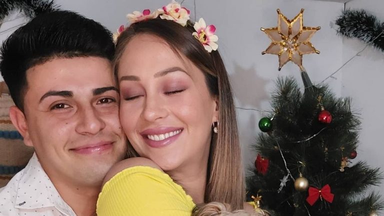 «Más que conectadas»: Ingrid Aceitón publica tierna foto amamantando a su hija