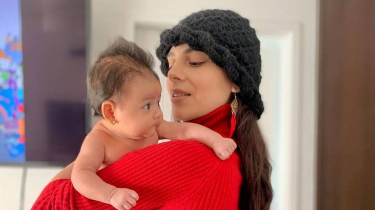 «Está en tratamiento»: Kathy Contreras explicó por qué su hija usa casco