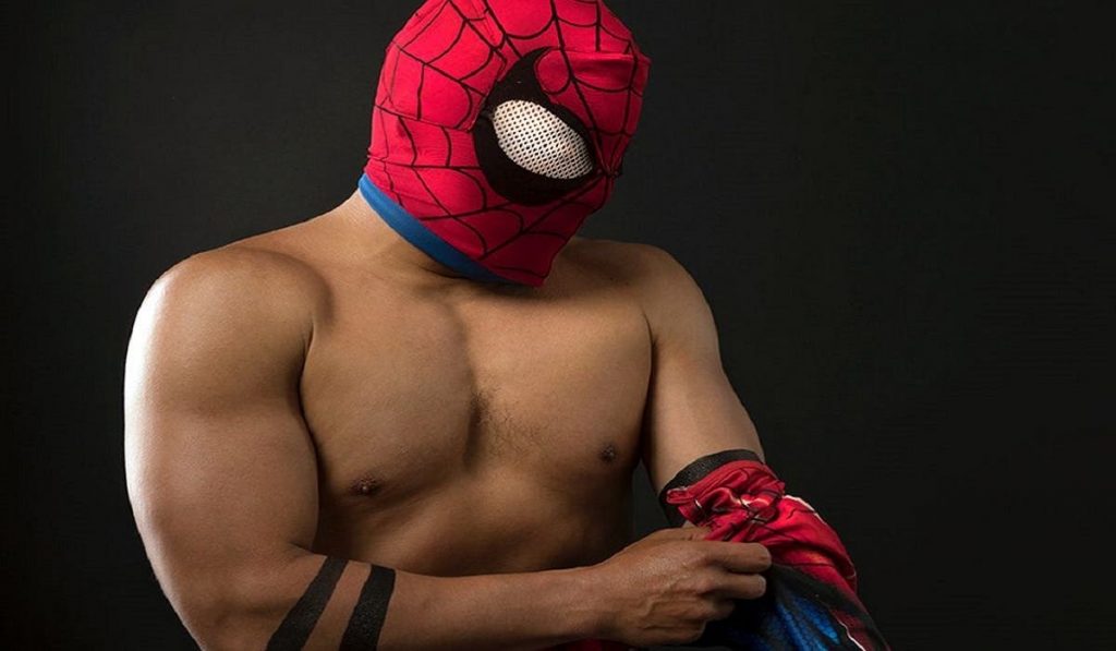 ¡Gracias a todos! Sensual Spiderman donó 10 millones de pesos a la Corporación Amor y Esperanza