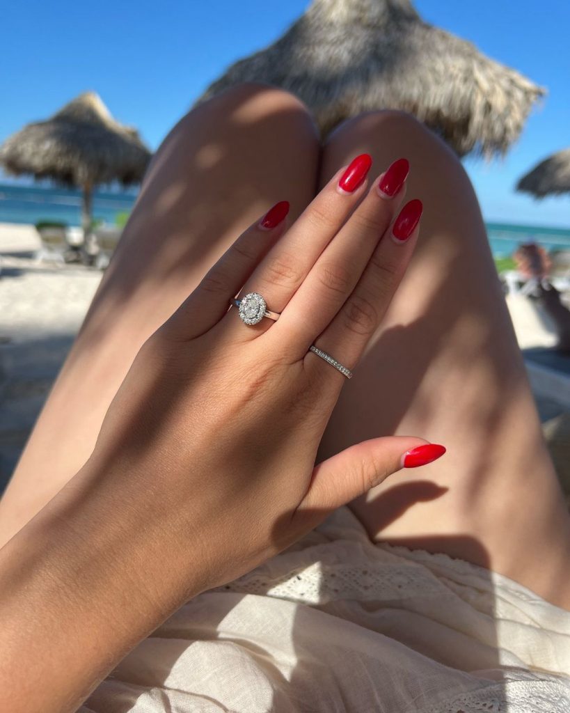 ¡Tremendo anillo! Belén Soto presume su hermoso banillo de compromiso en Instagram 2 272928079 242131368081865 6807602108203138832 n La popular actriz anunció su matrimonio durante el fin de semana, sorprendiendo a más de un seguidor.