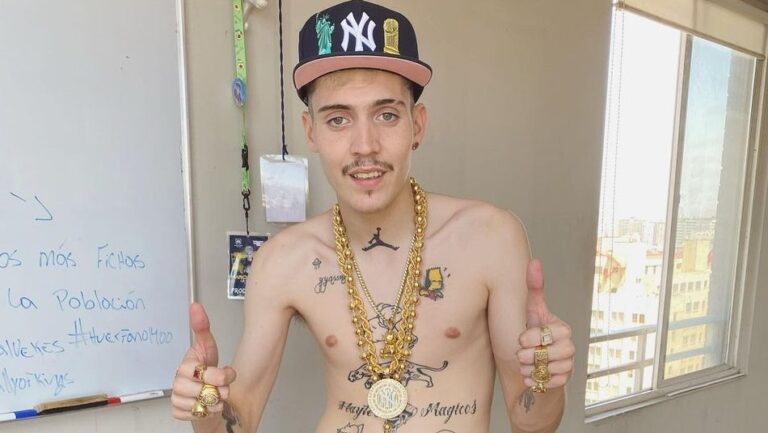 “¡Pitazo de Marcianeke!”: Fail en la transmisión de Canal 13 sacó risas y el artista urbano reaccionó