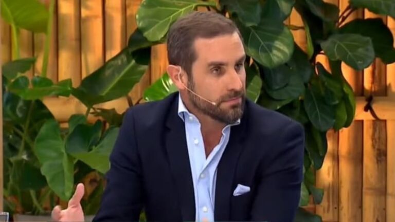 «Como muestra eso…» Critican a Cristián Arriagada por publicación de su trabajo