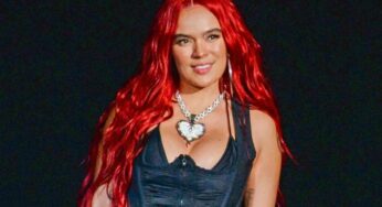 Karol G rechazó darse un beso con Di Mondo en pleno show de Viña 2023