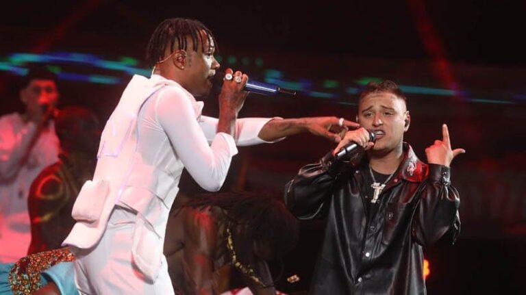 «Malayas conche…» la grave acusación de Pablo Chill-E contra equipo de Polimá Westcoast tras polémica participación en su show del festival
