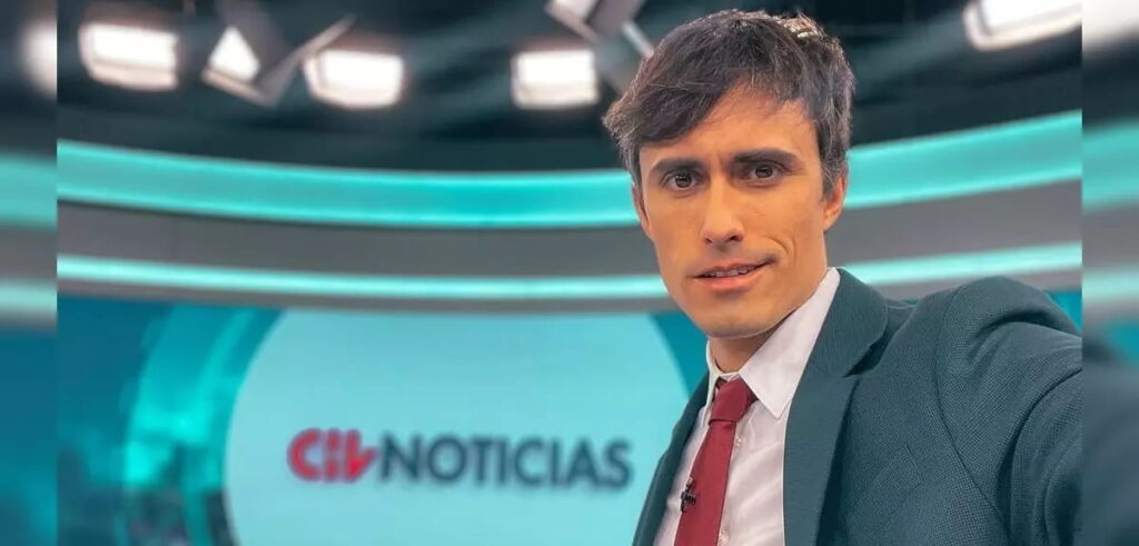 El periodista, fue paparazzeado por el programa farandulero Qué te lo Digo.