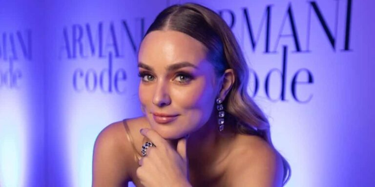 "Se tuvo que ir urgente…" :Kika Silva aclaró la razón tras asistir sola a un evento