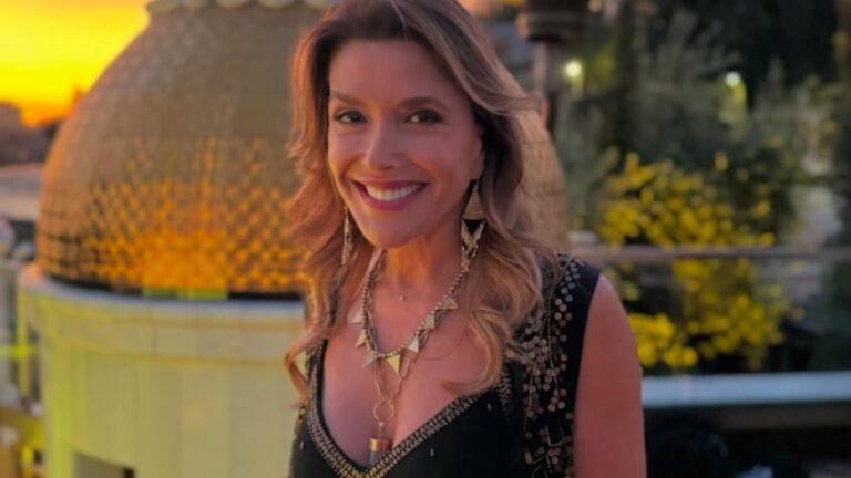 «Increíble, pero cierto» Carolina Arregui recibe crueles comentarios por su físico en estas fotos navideñas