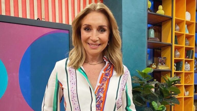 Karen Doggenweiler no le cierra la puerta a posible llegada de Julio César Rodríguez a matinal de Mega: “Sería bien entretenido”