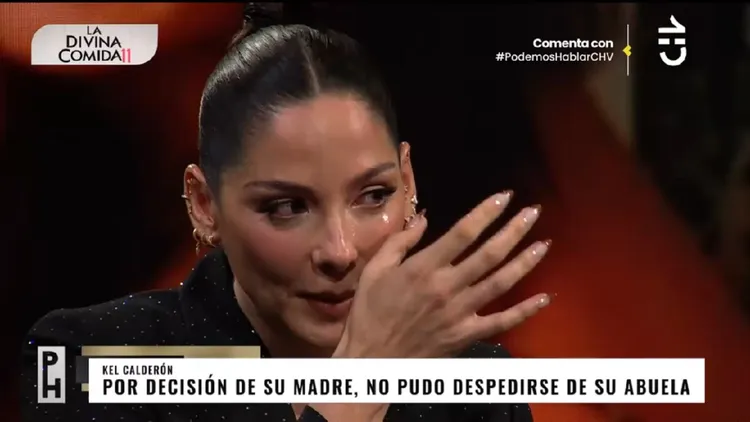Entre lágrimas, Kel Calderón reveló por qué su madre no le permitió despedirse de su difunta abuela.