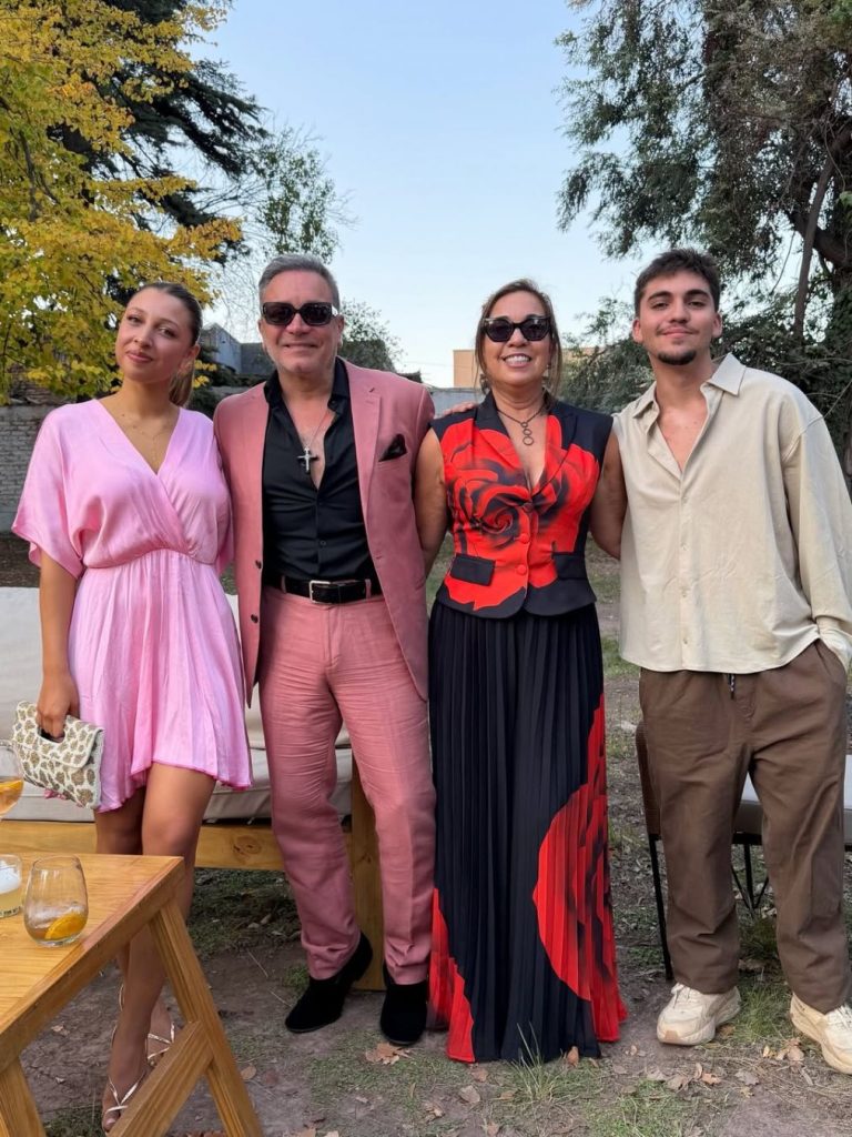 657335992 18568221481003099 8975150769530146012 n El clan Jara-Hasbún se trasladó por completo al país trasandino para protagonizar uno de los eventos familiares más esperados del año. Nicolás Jara, el segundo hijo del intérprete de "Mañana", celebró su matrimonio este fin de semana en la ciudad de Mendoza, cumpliendo así la promesa de amor que inició con su compromiso en enero de 2025.