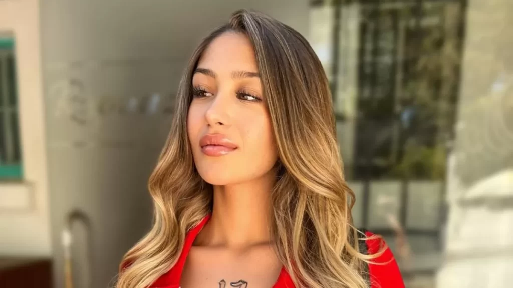 trini neira 4 La joven comunicadora generó revuelo en redes sociales luego de protagonizar un llamativo momento al aire, donde varios usuarios aseguraron notar química evidente con un conocido creador de contenido.