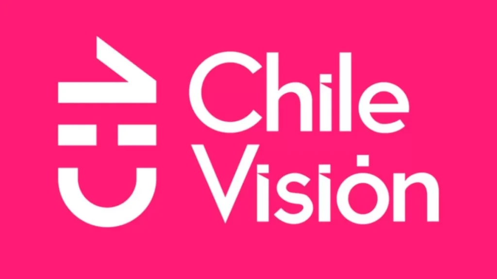 Canal mas visto 2 ​El conductor de noticias selló su compromiso con la periodista Javiera Lastra en una reunión familiar que marca un hito tras superar juntos complejos momentos de salud.