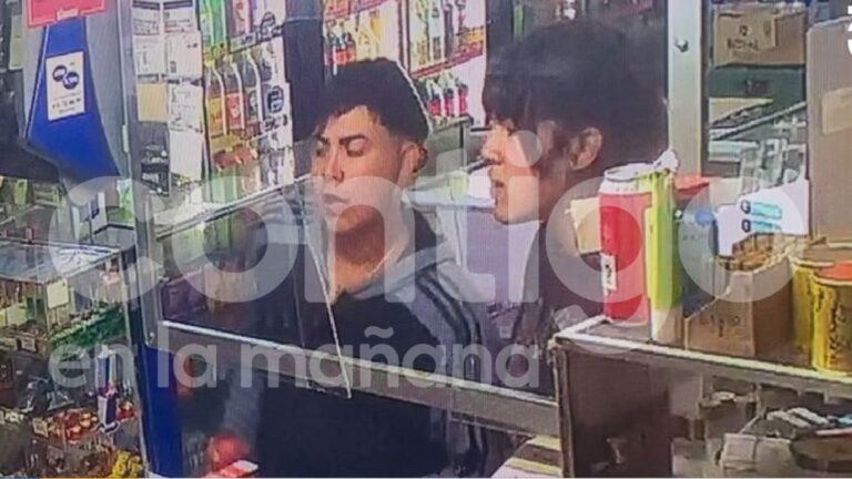 Revelan inédita imagen de Francisca Millahual con su tío horas antes del crimen en Temuco 2 Francisca Millahual y su tio 768x432 1 Un registro de cámaras de seguridad muestra a la joven Francisca Millahual junto al único imputado, Emanuel Ochoa, en un minimarket. El hallazgo es clave para reconstruir las últimas horas de la víctima antes de ser encontrada en la casa de su abuela.