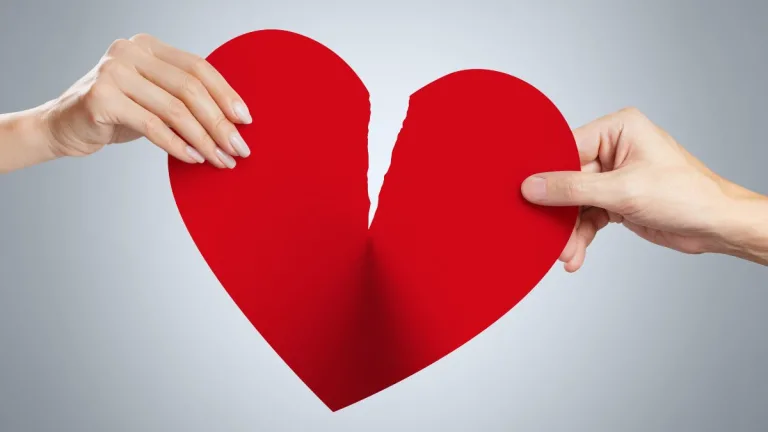 termino de su relacion 768x432 1 El regreso a la televisión de una de las animadoras más queridas de los años 90 trajo consigo una noticia que nadie esperaba. Tras dos décadas de una relación que parecía indestructible, Carol Kresse rompió el silencio para confirmar que se encuentra en pleno proceso de divorcio con el actor Francisco López, dejando a sus seguidores en shock.