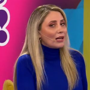 votacion 3 1 La tensión en el estudio de “¡Hay que Decirlo!” llegó a su punto máximo este lunes. Lo que comenzó como un análisis de la bullada separación de Camilo Huerta terminó en un enfrentamiento personal sin precedentes entre "La Fiera" y Gissella Gallardo, dejando en claro que la relación entre ambas está en su momento más crítico.