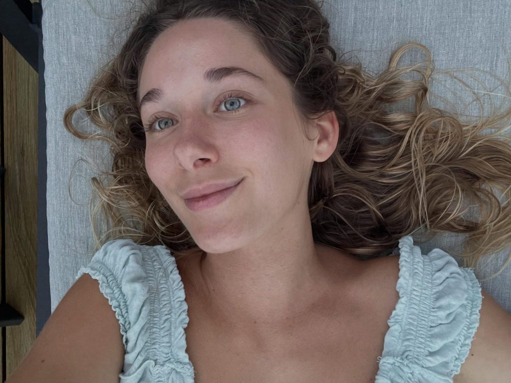 1000118096 ¡Una confesión que dejó a todos con el corazón en la mano! La influencer Tatiana Farkas, conocida cariñosamente como Tati e hija del filántropo Leonardo Farkas, paralizó las redes sociales al revelar un durísimo episodio que le tocó vivir en el último tiempo.