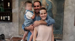 eres el tesoro de tu mama pedrito milagros cumplio 10 anos y recibio emotivo saludo de su abuela El hijo de Javiera Suárez y Cristián Arriagada celebró una década de vida este 20 de octubre. Su abuela materna, Marilú Balbontín, le dedicó un mensaje que también recordó a la periodista.